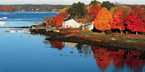 New Hampshire Fall Foliage Scenic Drives Sightseeing Tours 2022