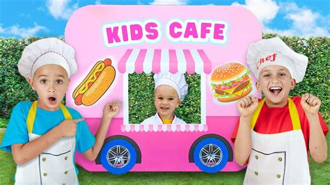 Vlad And Niki Visit Chris Kids Cafe Youtube