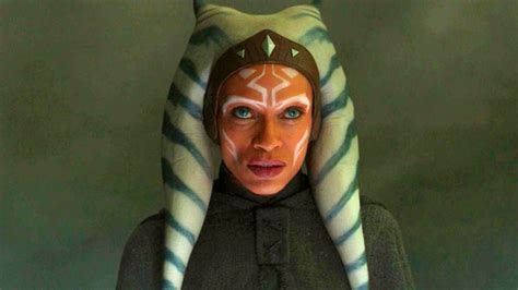 See Rosario Dawsons Much Brighter Original Look For Ahsoka Tano In The