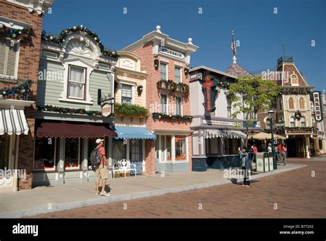 Main Street Usa Disneyland High Resolution Stock Photography And Images