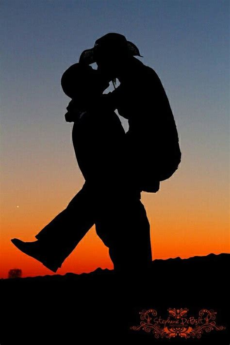 Kiss Me Gorgeous Kissing Silhouette Human Silhouette Sunset