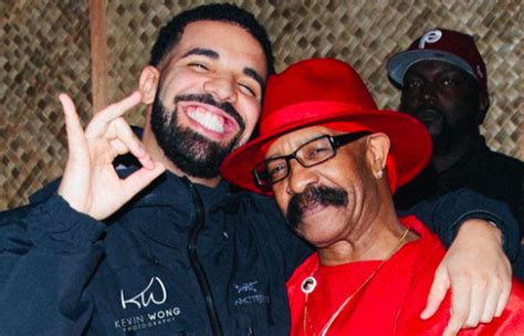 Drake Address Video Clip In Front His Father At Concert The Rumors Are