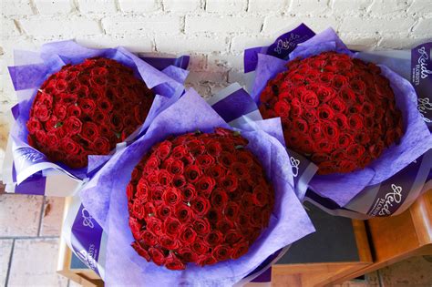 These Three Stunning 100 Red Rose Bouquets Were A T For A Lady On