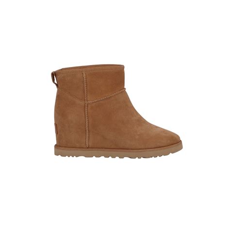 Surprisingly progressive, a bit like early focus, although maybe less hard rock (the electric guitar is slightly more shy). UGG Bota Classic Femme Mini Chestnut Camel Mujer