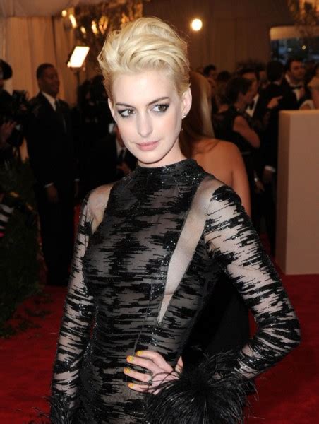 Anne Hathaway Confronts Amanda Seyfried Over Oscar Dress Fiasco At Met
