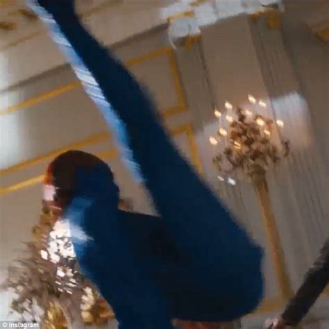 Jennifer Lawrence Displays Impressive Martial Arts Moves In Skintight Bodysuit In X Men Days Of