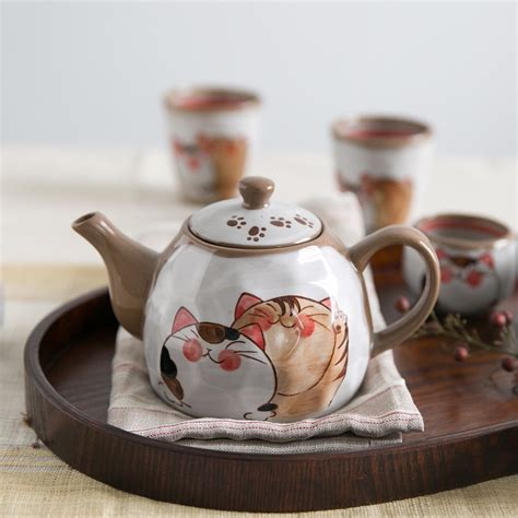 These japanese ceramic teapot set available at alibaba.com, are designed explicitly for people adoring embellished products and possess premium quality assurance. Japanese style Cute Cat Ceramic Tableware Hand drawn Cute ...