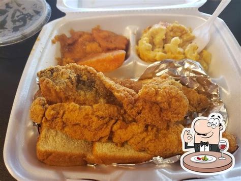 Aunt Marys Soulfood Kitchen In Milford Restaurant Menu And Reviews