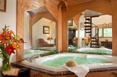 This hotel is one of the best hotels with jacuzzi in room in ohio. 8 Hotels With Jacuzzi In Room In Cleveland Ohio And Near ...