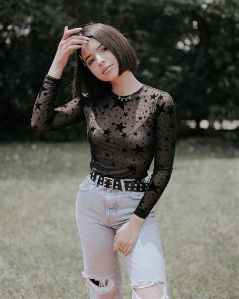 La guapa y talentosa cantante, ángela aguilar, una vez más enamoró a todo instagram al compartir una increíble foto con la que se robó hasta los corazones al usar un entallado 'outfit'. México: La mexicana Ángela Aguilar interpretó "shalow" e ...