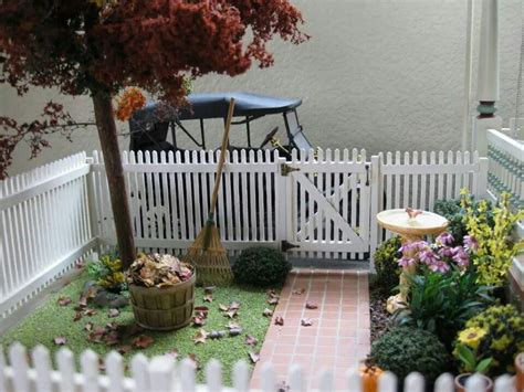 Dollhouse Yard With Picket Fence Kathleen Holmes Miniature Plants
