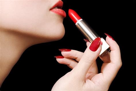These Benefits Of Wearing Lipstick Will Surprise You