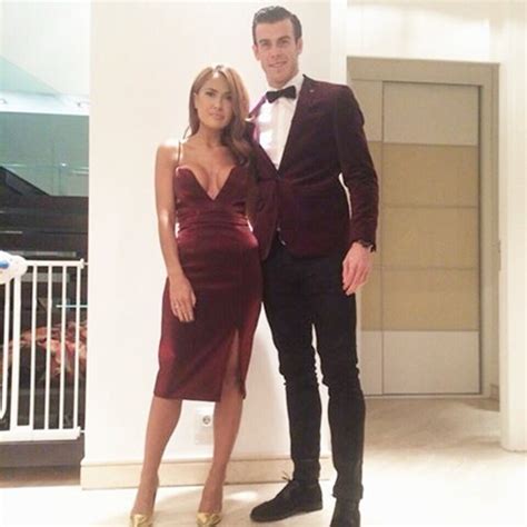Gareth bale is one of the most popular and fastest welsh professional football players of the era. PHOTOS: How sports stars ring in New Year... - Rediff.com Sports