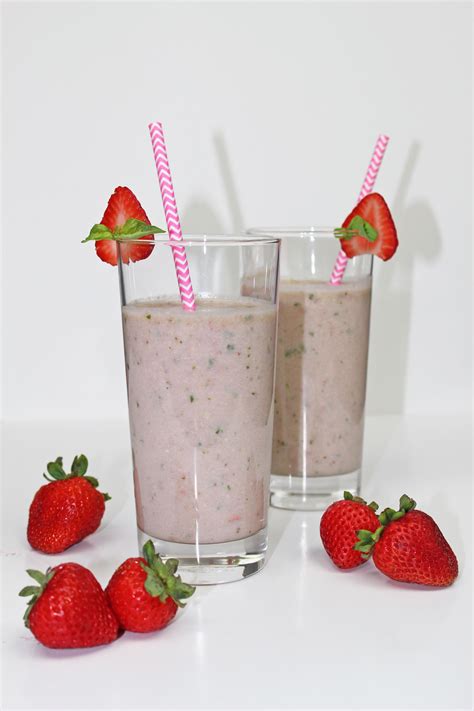 Banana has become a staple ingredient in any delicious smoothie, whether it's healthy or decadent. How to Make a Banana Strawberry Basil Smoothie Try this fresh, healthy and yummy fruit smooth ...