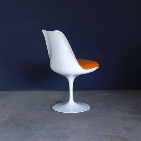 He worked first with hundreds of drawings. 1956, Eero Saarinen, Early Original Tulip Chair, 151 in ...