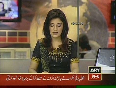 Pakistani Television Captures And Hot Models Farah Farooq Latest
