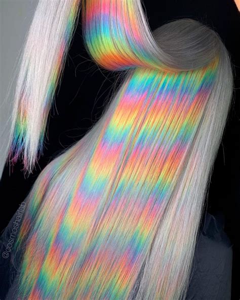 esta artista transforma melenas ordinarias en cabello arcoíris