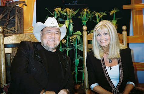 Diana Goodman Mcdaniel With Johnny Lee Fans Of Hee Haw Girls The