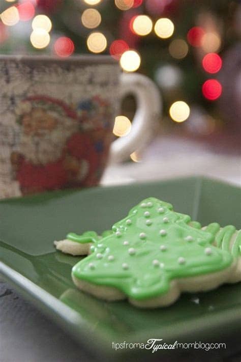 Colorful, glossy icing transforms plain sugar cookies into edible works of art. Royal Icing without Egg Whites or Meringue Powder - Tips ...