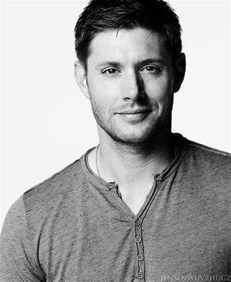 Pin By Leire Alejandra On Supernatural Black And White Jensen Ackles