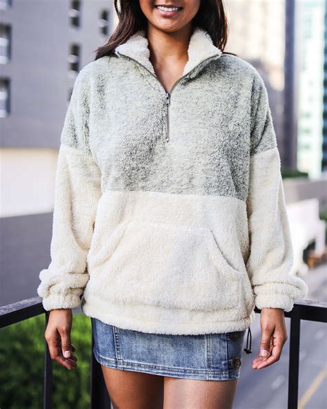Cozy Soft Womens Colorblock Sherpa Half Zip Pullover Sweatshirt Taupe