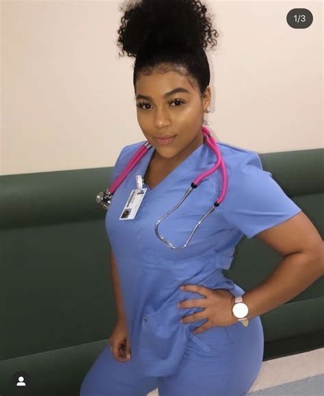Shesoboujiee 👩🏽‍⚕️💉 Beautiful Nurse Nurse Outfit Scrubs Nurse Inspiration