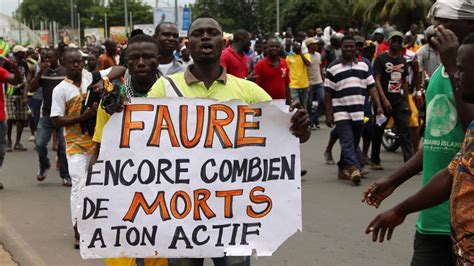 in togo hundreds of thousands rally against gnassinbe rule