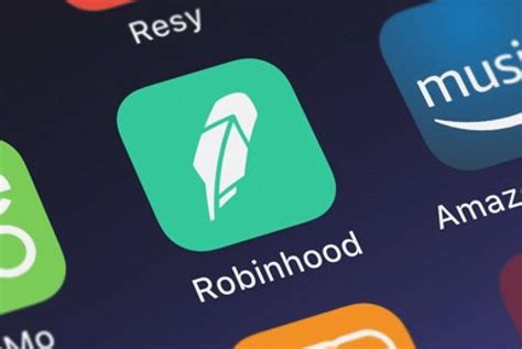 Yes, you can day trade with robinhood however, you would need to open that saves you about $5 per trade. Can You Trade Forex on Robinhood App? - ForexFreshmen