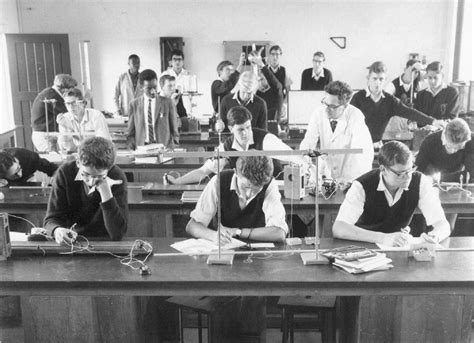 Physics Class In The Prince Of Wales School Science Block 1964