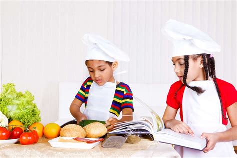 ¿tienes Un Pequeño Chef En Casa Trucos Para Enseñar A Los Niños A