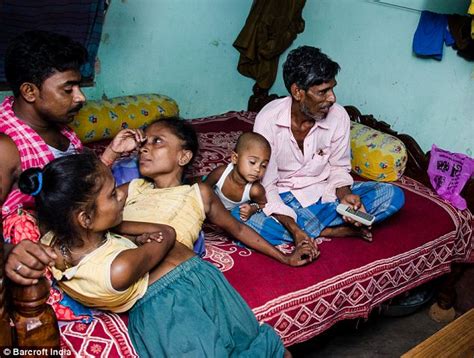 Indian Conjoined Twins 45 Find Love With The Same Man Daily Mail Online