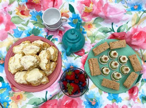 How To Throw A Tea Party Picnic