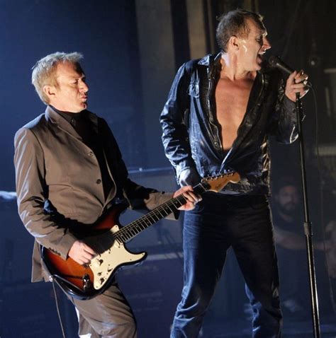 Andy Gill Guitarist For Punk Band Gang Of Four Has Died Entertainment