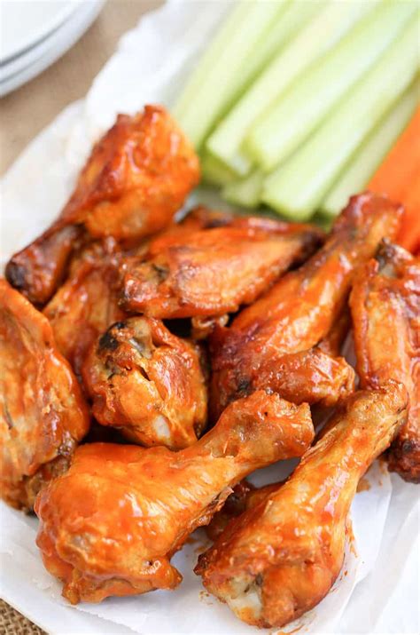 Lightly coat the chicken wings with all purpose flour, or as mentioned above, use potato starch, tapioca flour or corn starch.heat vegetable oil in deep skillet or dutch oven. Baked Buffalo Chicken Wings