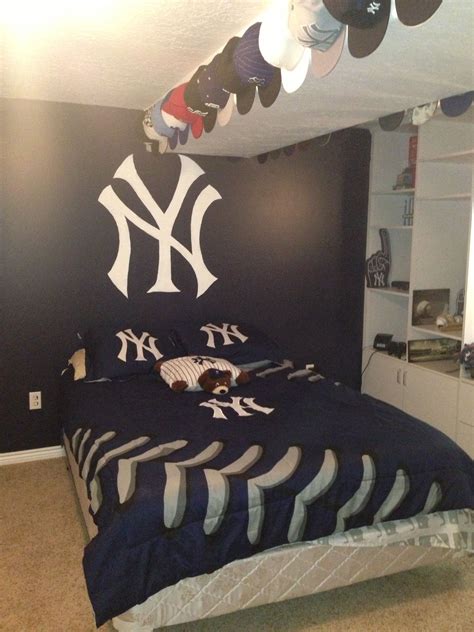 Yankee Boys Room Pic 1 Apt Ideas Room Ideas Boy Room Kids Room