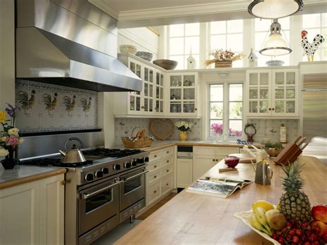 Fresh And Modern Interior Design Kitchen