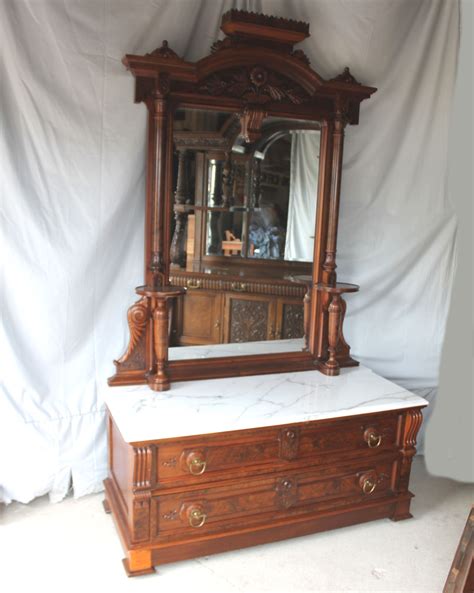 Maybe you would like to learn more about one of these? Bargain John's Antiques | Antique Victorian Walnut Bedroom ...