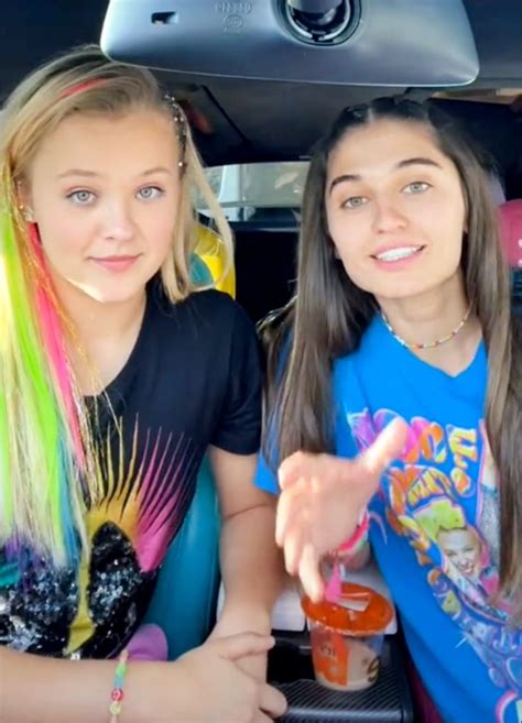 Did Jojo Siwa Just Confirm Shes Dating Avery Cyrus In Cheeky Tiktok