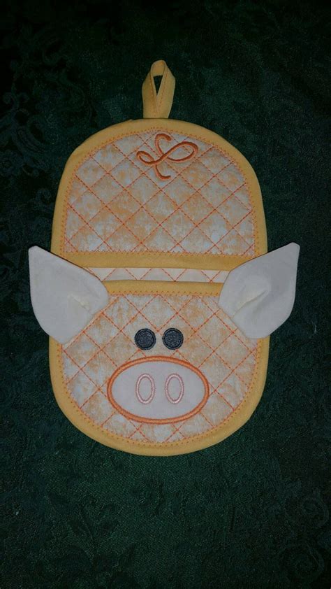 Pig Oven Mitt In The Hoop Applique Machine Embroidery Design Etsy
