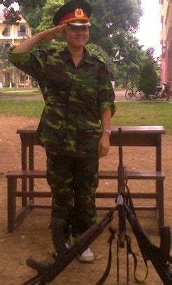 Trước tình hình đó, võ hạ trâm đành phải tạm thời xa con. Bảo Trâm sinh năm bao nhiêu và thông tin profile