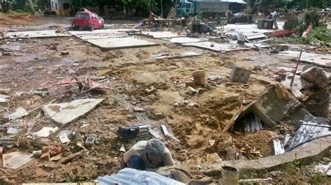 Banjir di kelantan (khamis, 25 dis, 2:00 petang). EDU-kasi: Kesan Banjir 2014 Di Gua Musang, Kelantan