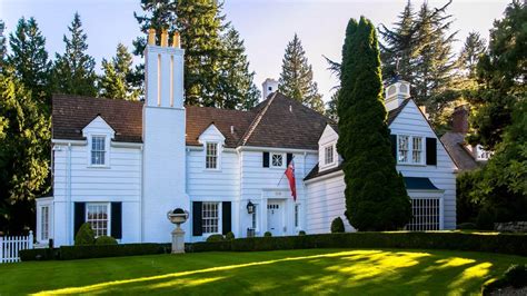 Vancouver Island Houses
