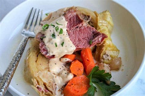 A successful corned beef and cabbage supper starts at the grocery store. Best Corned Beef Recipe (Slow Cooker and Instant Pot ...