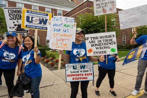 Photos Nurses Strike At Robert Wood Johnson University Hospital New