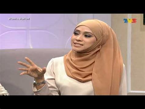 Waktu di kamar aku lihat tante ida pakai daster batik (itu lho yang murahan di pasar senen, 5 ribu ya satunya). Wanita Hari Ini (2015) | Episod 249 - YouTube