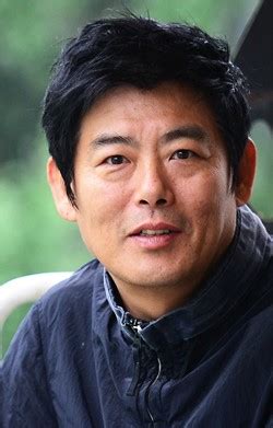 Sung made his acting debut in theater in 1987, then was recruited at the 1991 sbs open talent auditions. Sung Dong Il - DramaWiki