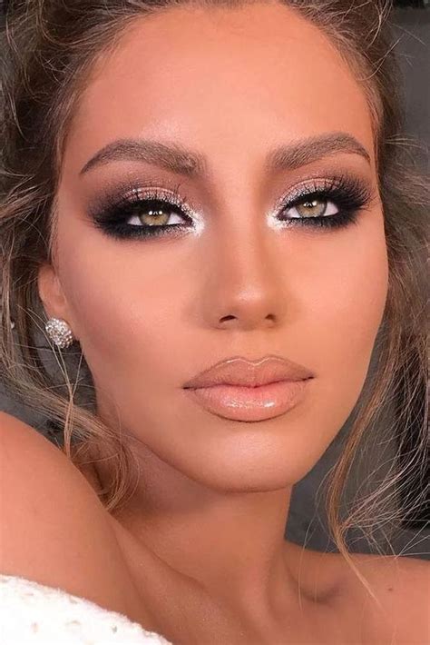 30 Stunning Eye Makeup Ideas For Prom And Party 2019 Smokey Eye Makeup