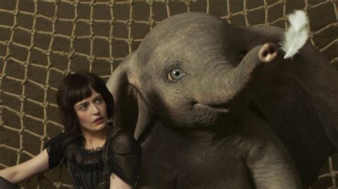 First Australian Review Dumbo Remake Takes Fine Flight As Disney’s Live Action Remake Plan