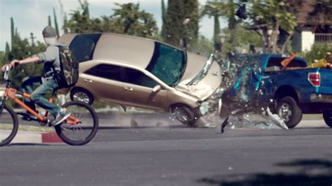 Checking Facebook While Driving This Devastating Ad Will Make You Think Twice Texting While
