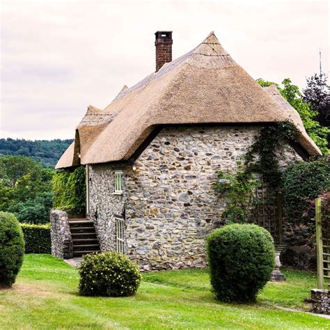 13 Of The Most Romantic Places To Stay In The Uk Stone Cottages Most Romantic Places